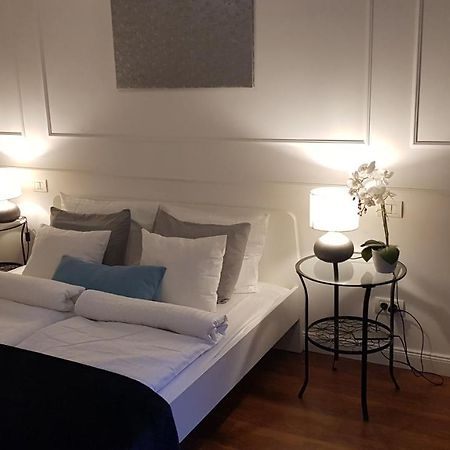 Goldsmith Apartment Budapest Bagian luar foto