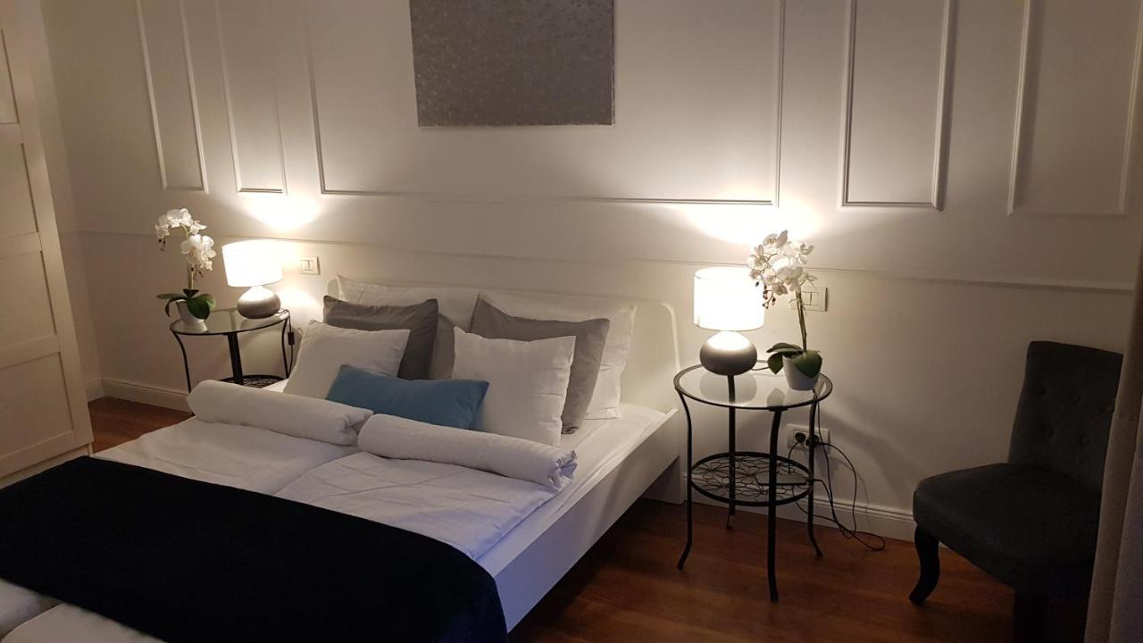 Goldsmith Apartment Budapest Bagian luar foto